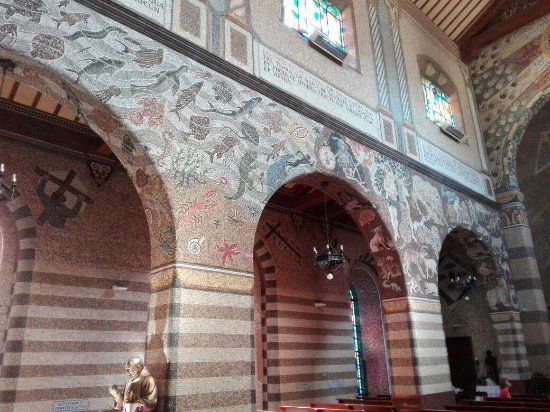 Chiesa parrocchiale di Regina Pacis